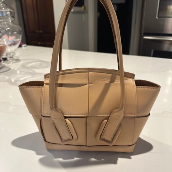 Bottega Veneta Intrecciato Mini Arco Calfskin Leather Tote Almond - Picture 14 of 16